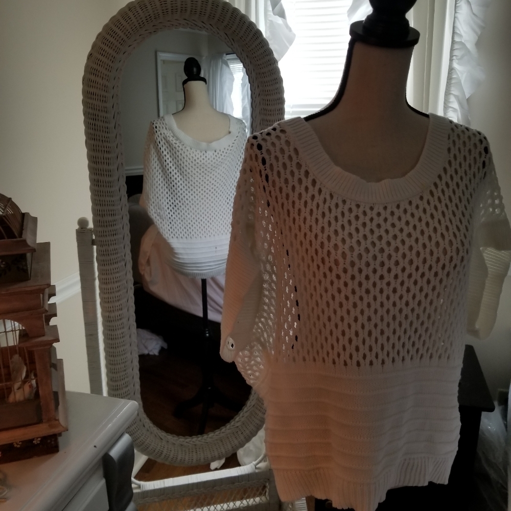Venus knit sweater